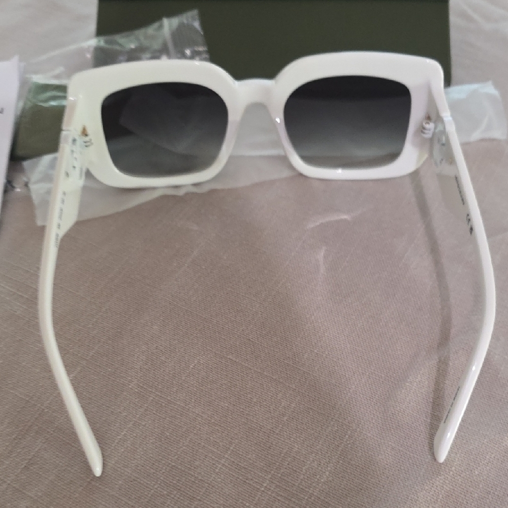 Longchamp White Sunglasses *NEW IN CASE* - Picture 6 of 10